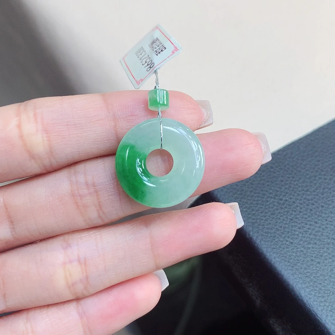 未镶嵌戒圈翡翠甜甜圈
