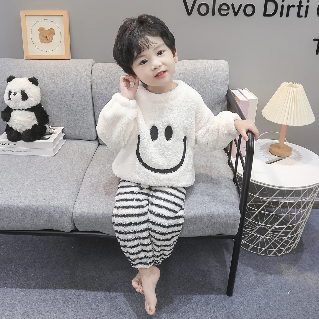 儿童法兰绒睡衣男童秋冬款家居服冬季加厚珊瑚绒小孩宝宝笑脸套装