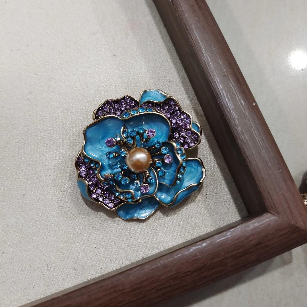 新款专场海棠花开别针皇冠配饰B86