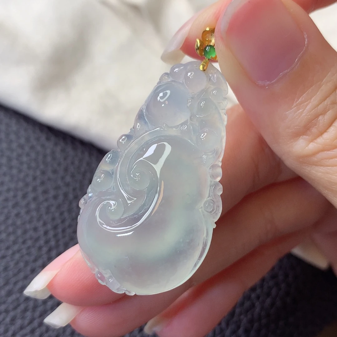 【闪购商品】吊坠(赠链)18K金镶嵌翡翠