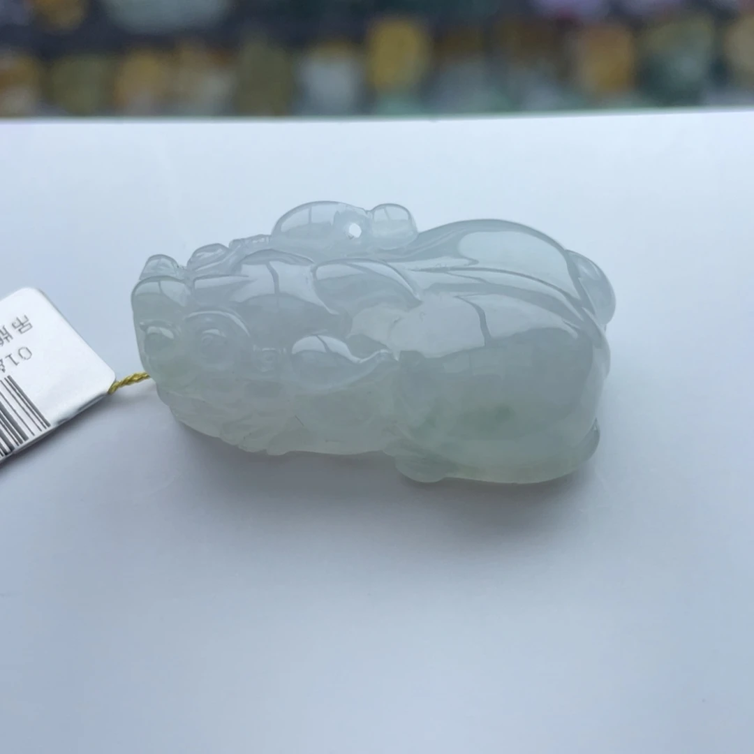 翡翠颈饰未镶嵌貔貅