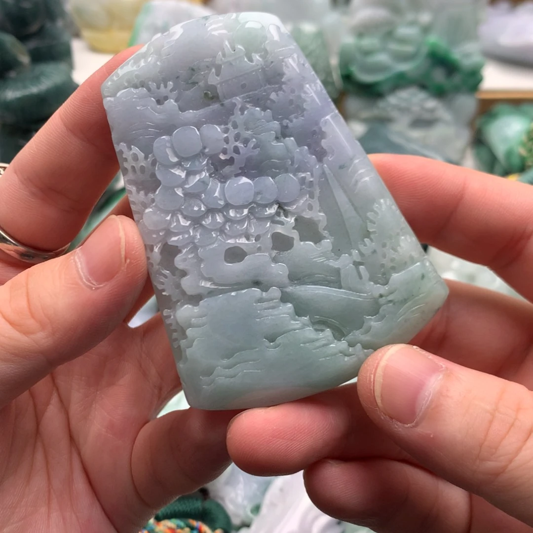 吊坠(不含链)未镶嵌翡翠