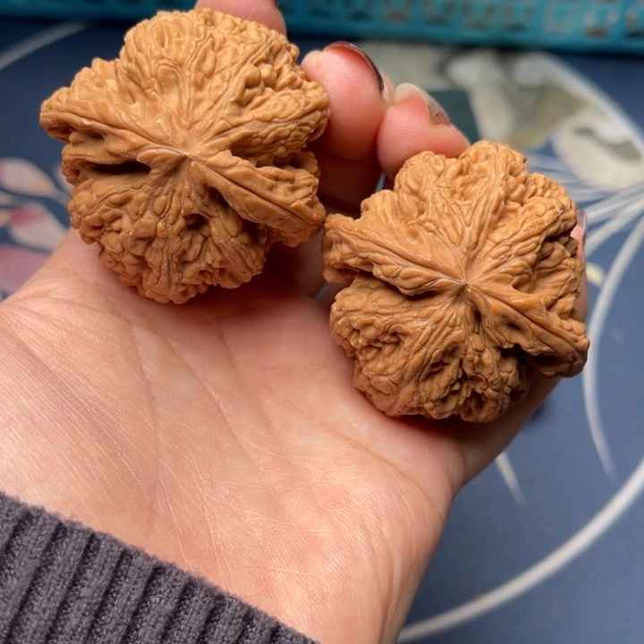 文玩核桃把件粗筋46