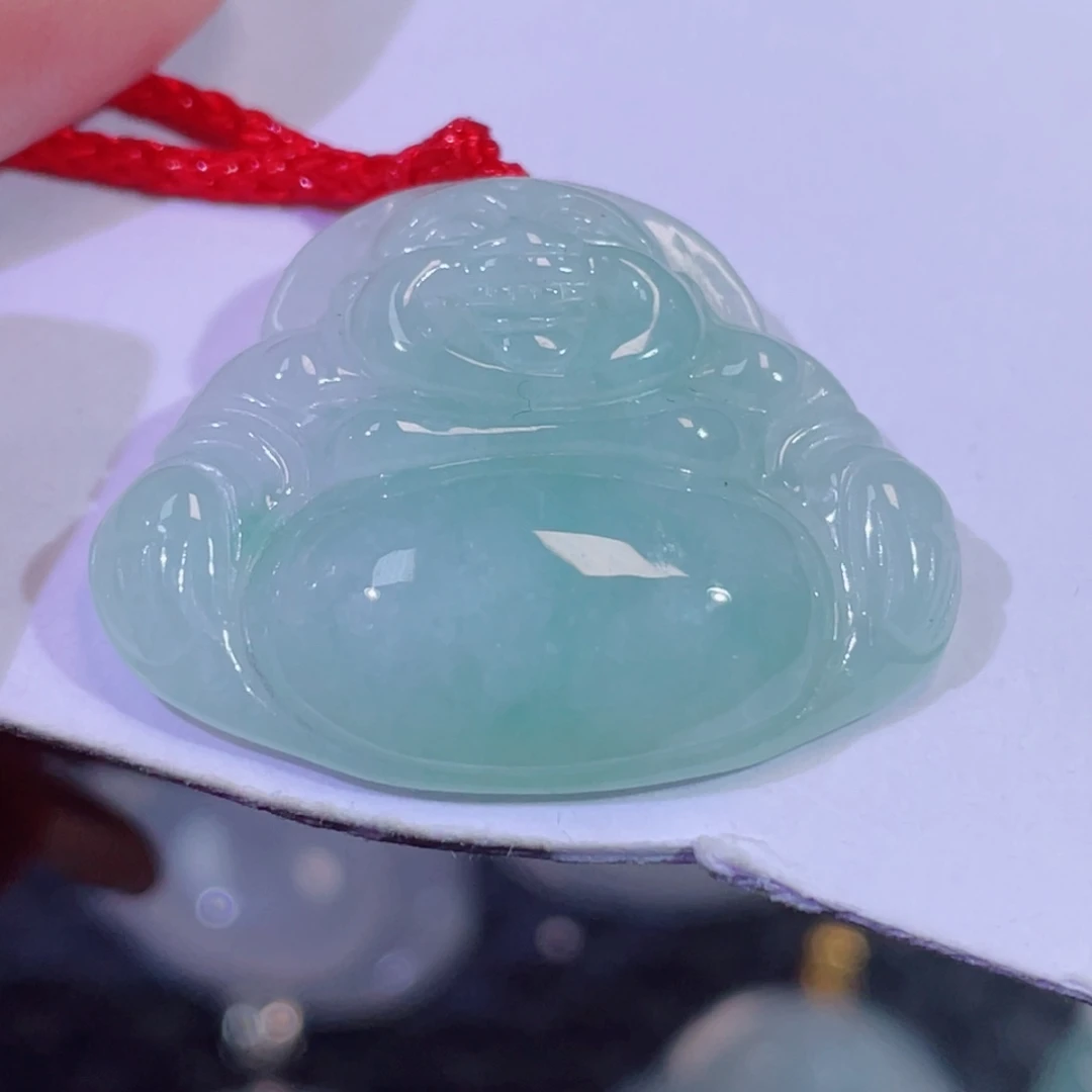翡翠未镶嵌颈饰佛公