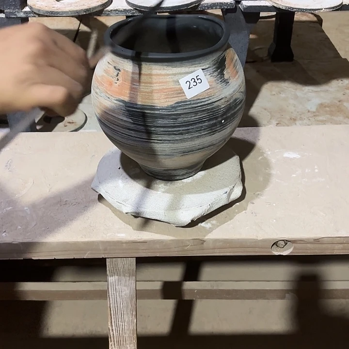 陶摆件高25，口17，235、无孔