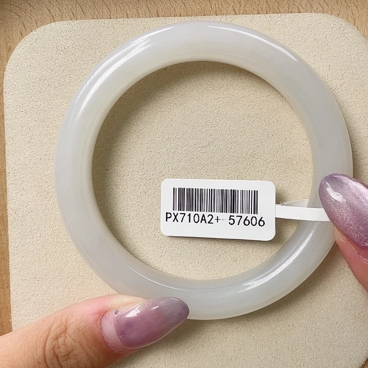 和田玉手镯未镶嵌5657