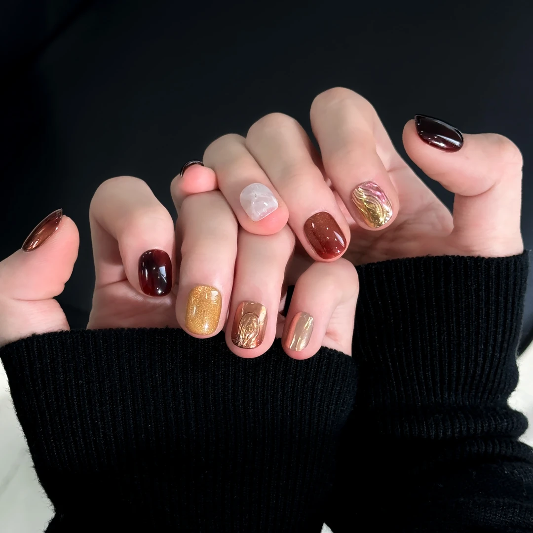 宏飞穿戴甲秋冬新款巧克力棕琥珀猫眼轻奢高级感精致纯手工穿戴甲