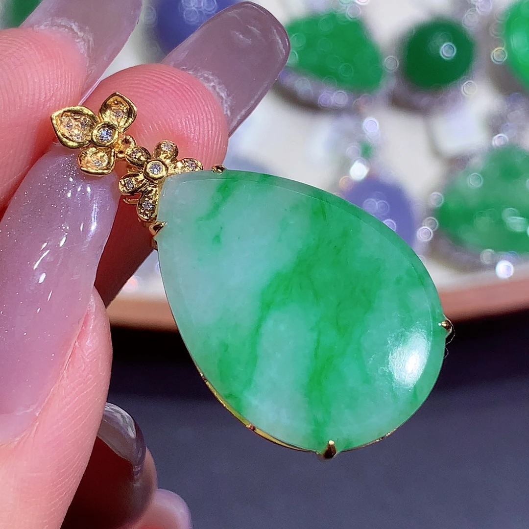 翡翠18K金镶嵌吊坠(不含链)