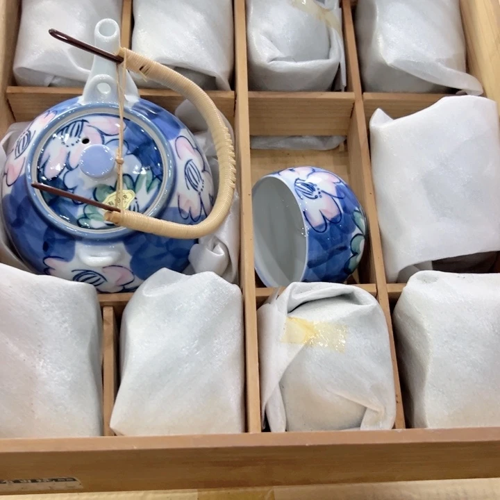 瓷片陶瓷等行业的生产和销售企业