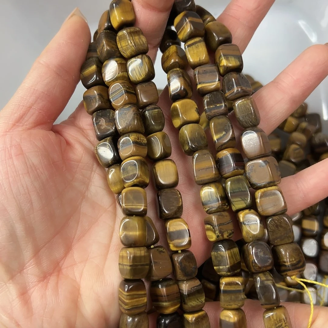 玛瑙/玉髓未镶嵌珠宝半成品，卡8x10黄虎眼方糖一条