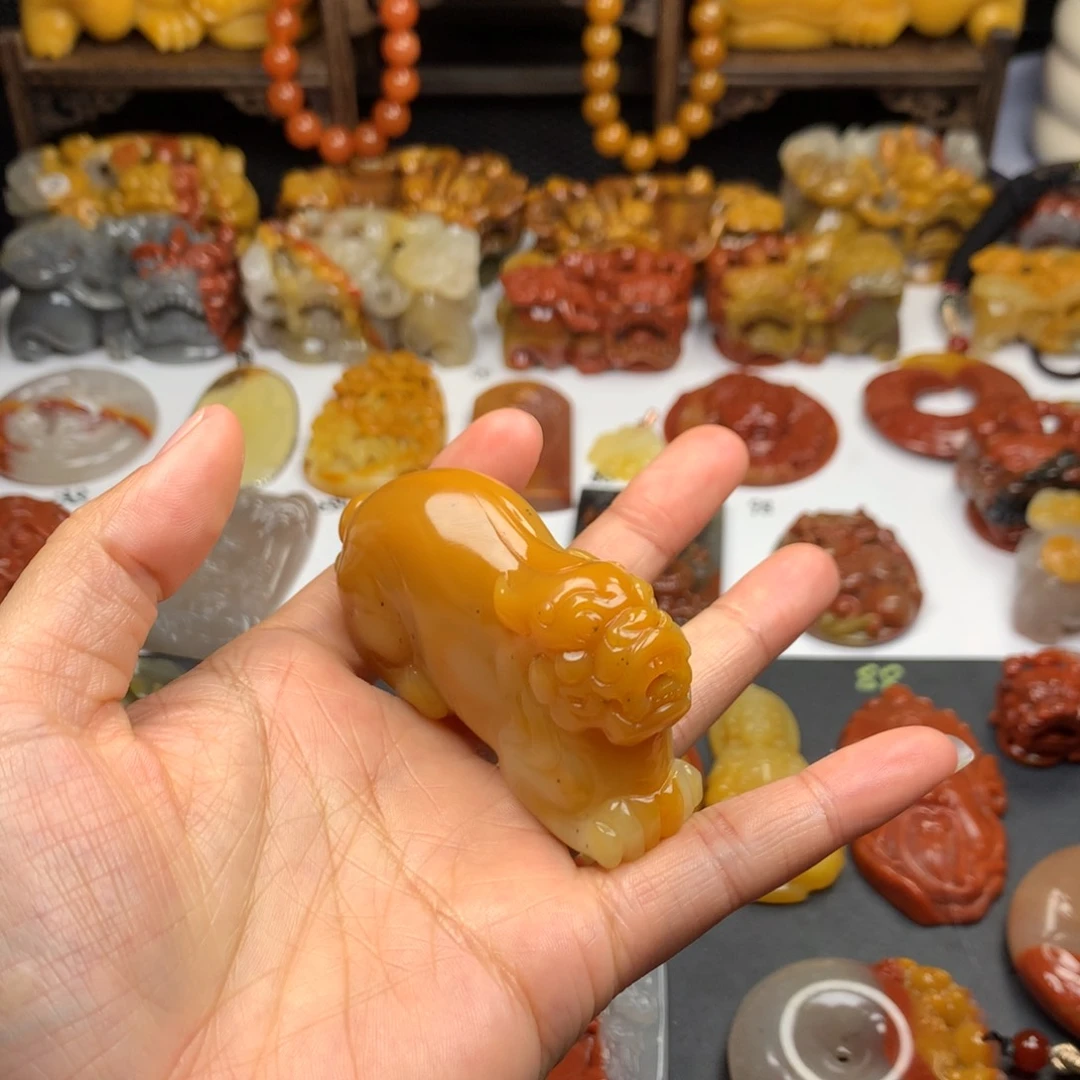 石英质玉（黄龙玉）挂件未镶嵌