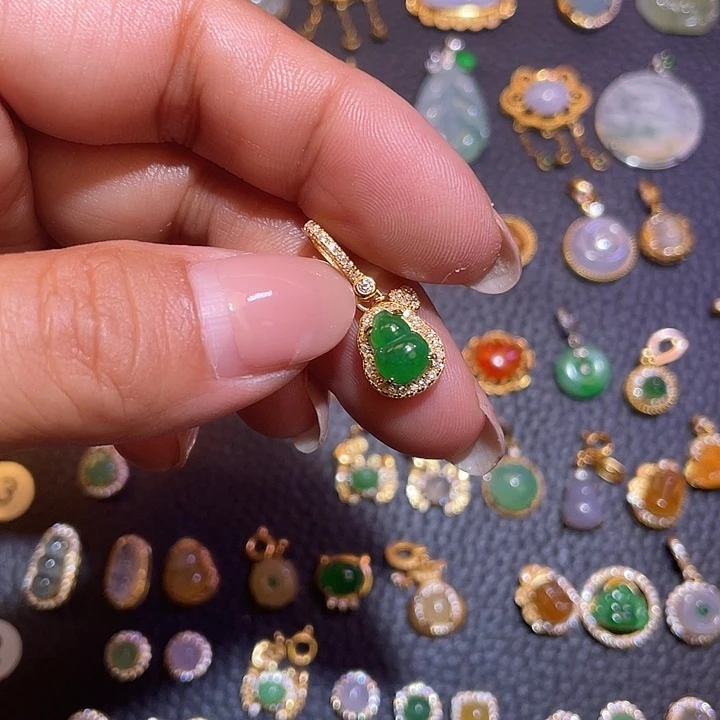 翡翠银S925镶嵌颈饰