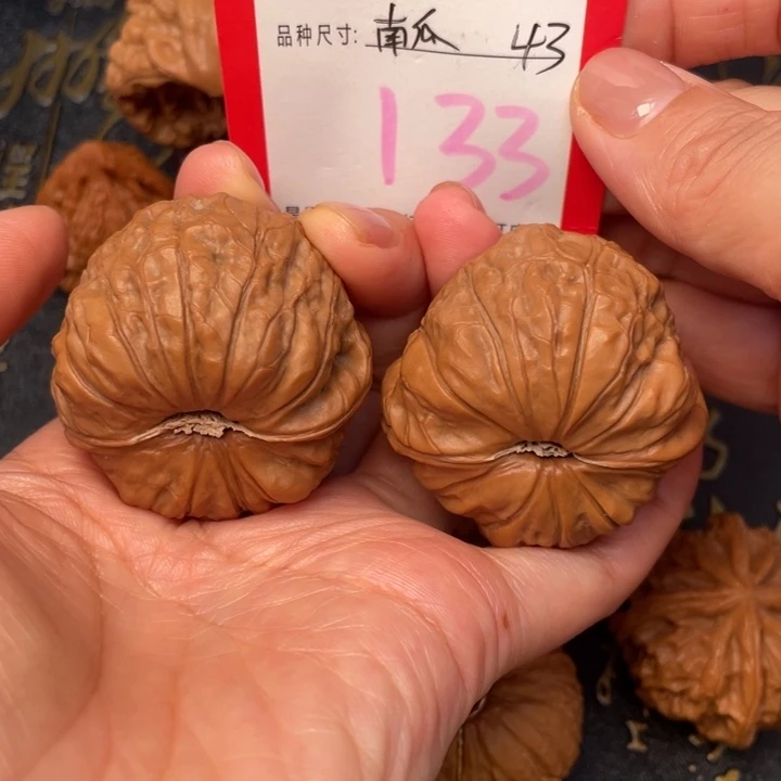 吊坠桃核文玩核桃