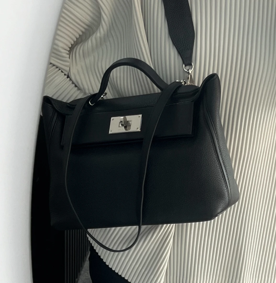 99新 Hermes/爱马仕 2424-29黑银 tc皮 D刻 手提包