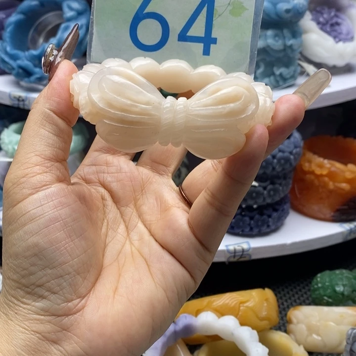 未镶嵌手镯石英岩玉