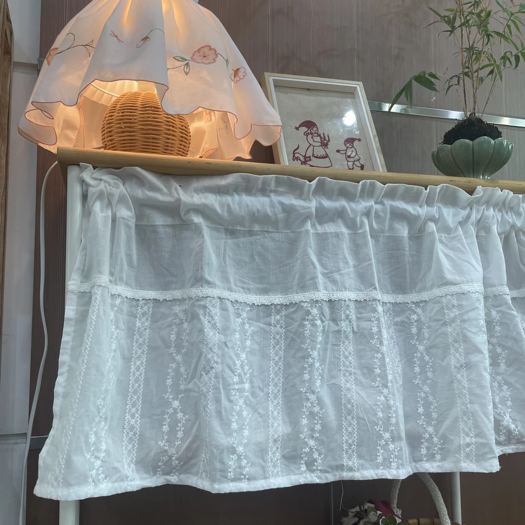 LY2603日式卫生间纯棉刺绣半帘短窗遮挡免打孔门帘短纱帘130*45