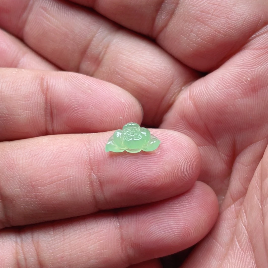 翡翠未镶嵌耳饰翡翠