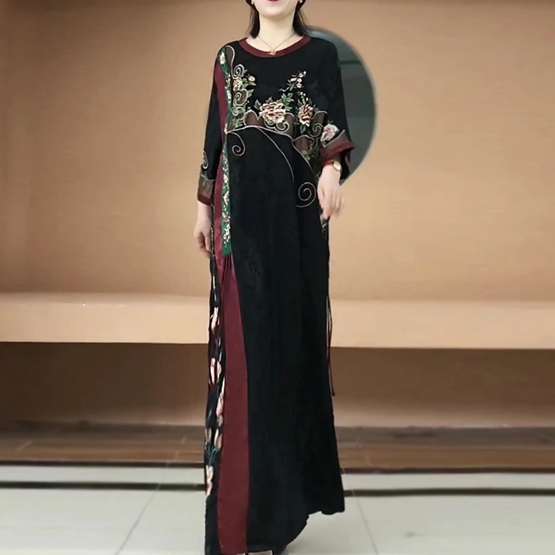 2025刺绣飘逸连衣裙低调质感圆领套头新中式改良宽袍大袖优雅长裙