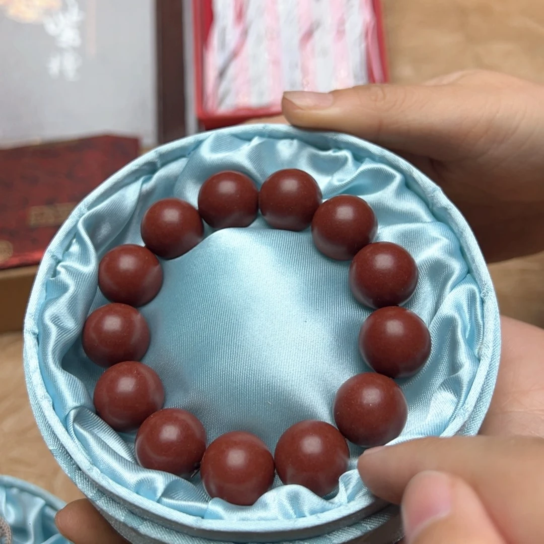 大叶紫檀（黑酸枝木类）