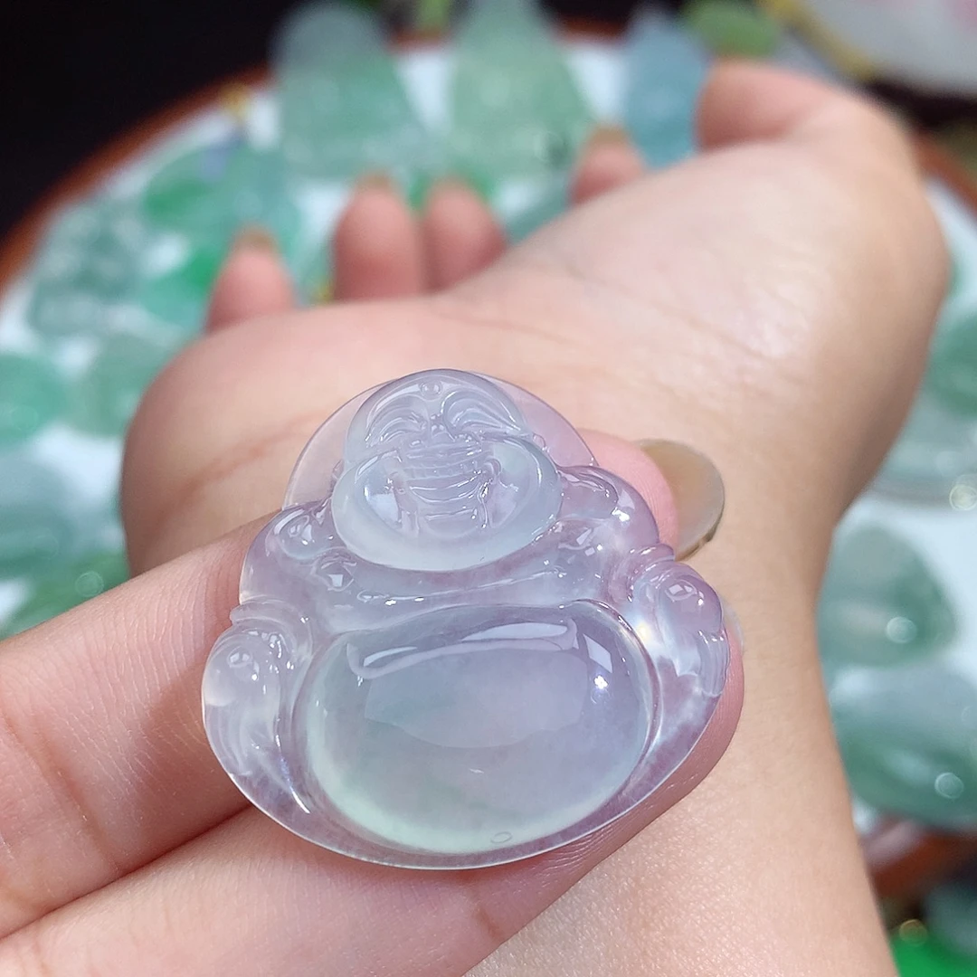 翡翠未镶嵌颈饰佛公