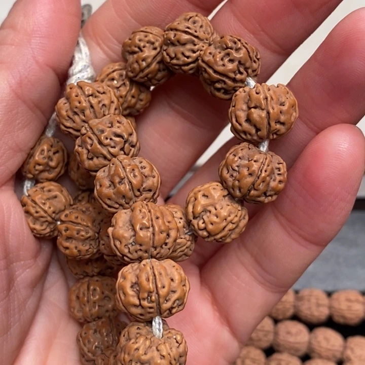 菩提人***甜凹底梅花小金刚