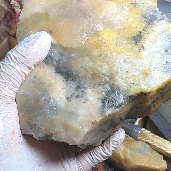 寿山石石****头寿山石的颜色