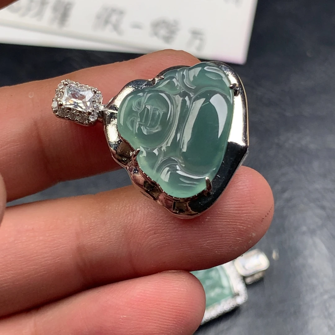 颈饰未镶嵌翡翠佛公