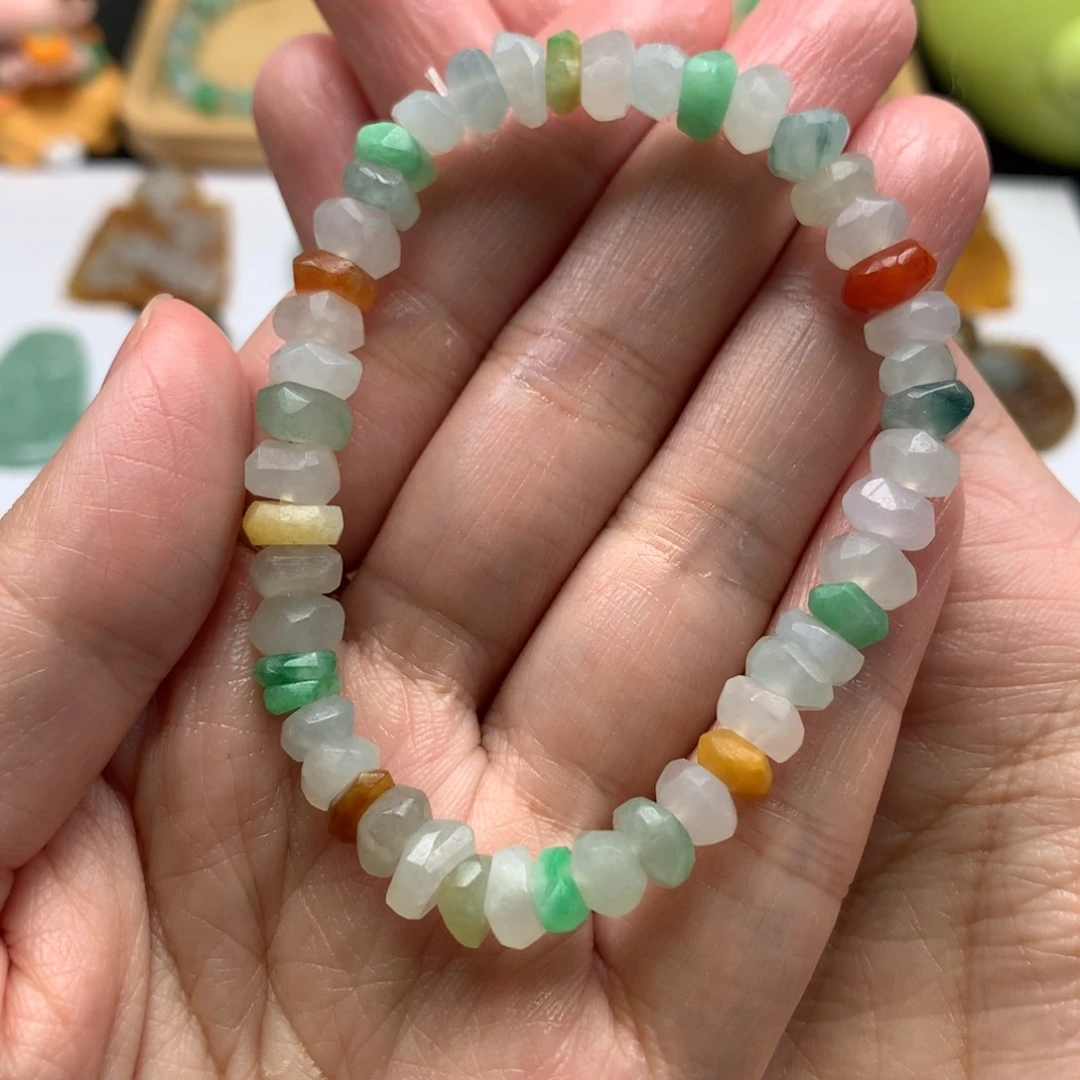 定制翡翠未镶嵌多宝手串