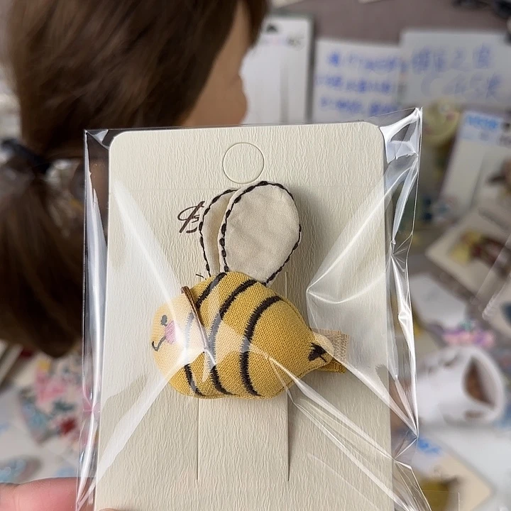 皮质铁合金小蜜蜂