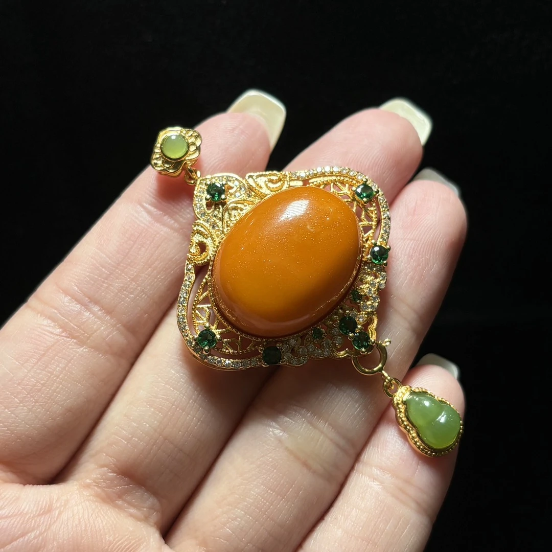 蜜蜡吊坠 约22x17mm