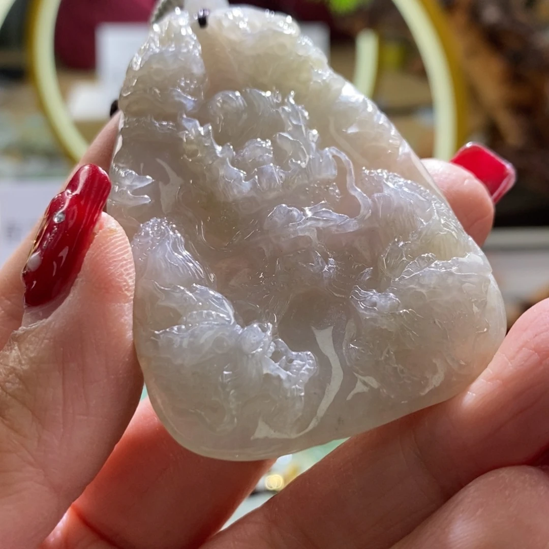 【闪购商品】翡翠颈饰未镶嵌龙牌