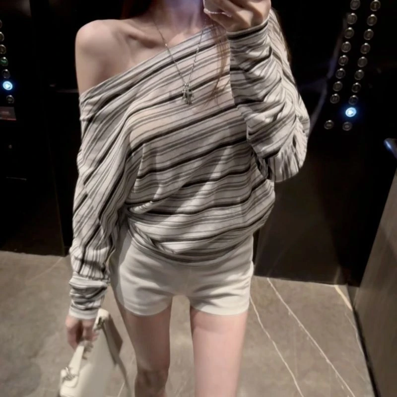 条纹新款女友斜肩T恤长袖质感收腰设计慵懒显瘦休闲百搭露肩上衣