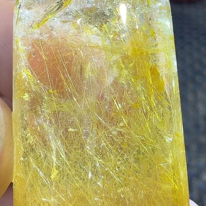 未镶嵌颈饰水晶苏****馆