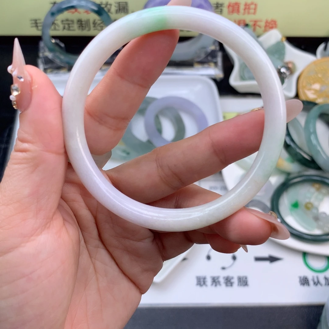 【闪购商品】未镶嵌定制翡翠5960圈有瑕