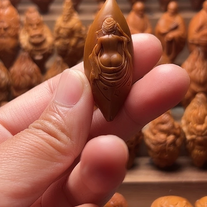 小***帅吊坠橄榄核橄榄核