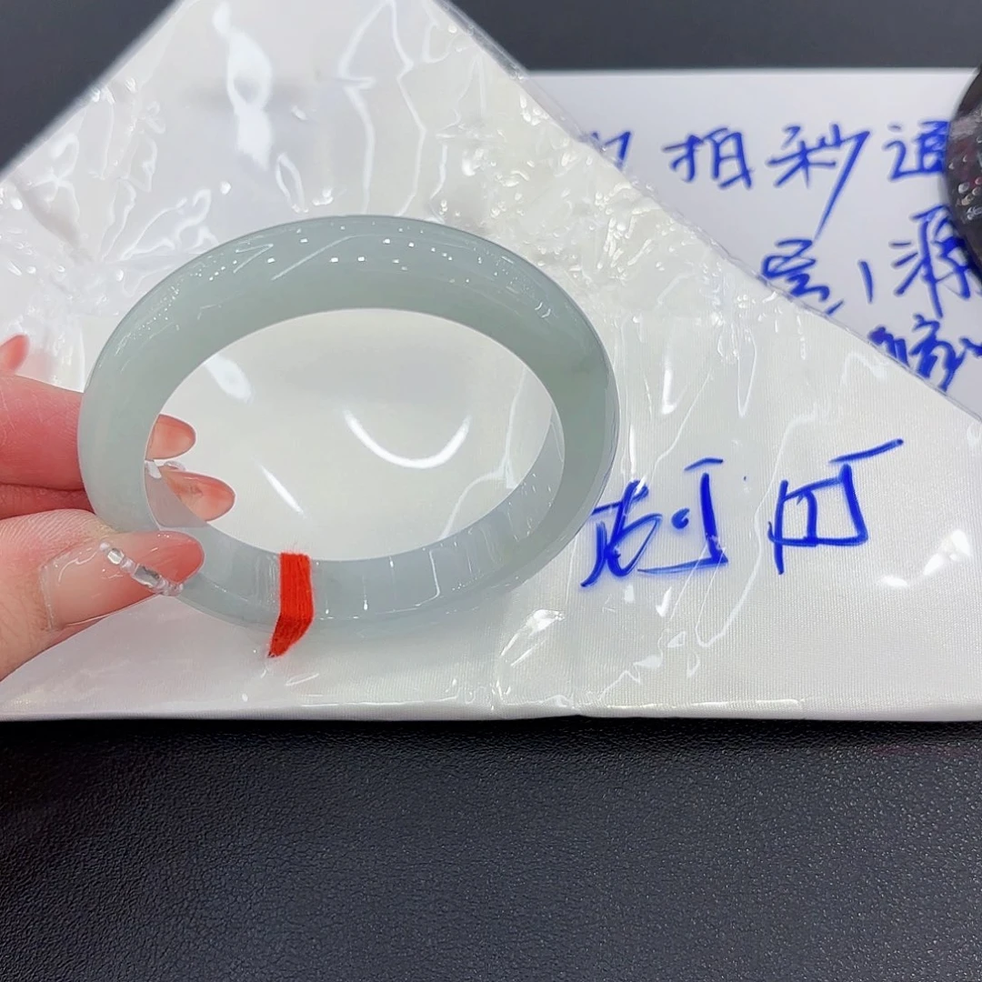 翡翠手镯未镶嵌手镯56