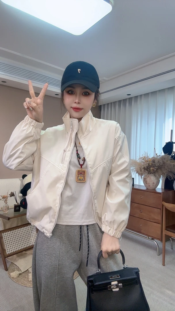 学院风立领棒球服外套女春季2025年新款小个子超好看工装夹克