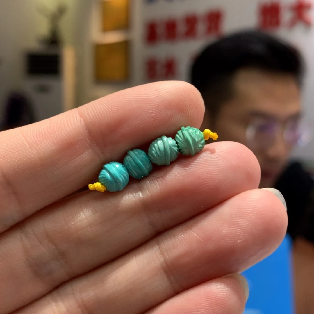 绿松石配饰未镶嵌