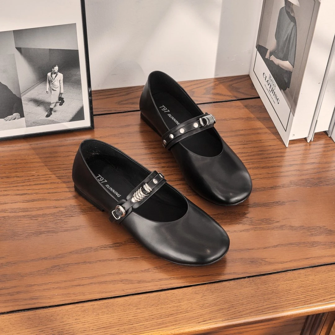 东东2025春季新款法式气质圆头低跟一字扣带百搭浅口单鞋女G730