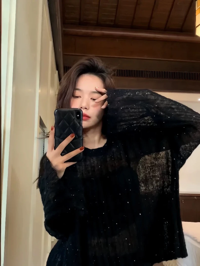 韩国东大门2025秋季新款闪闪亮片设计薄款圆领长袖慵懒黑色针织衫