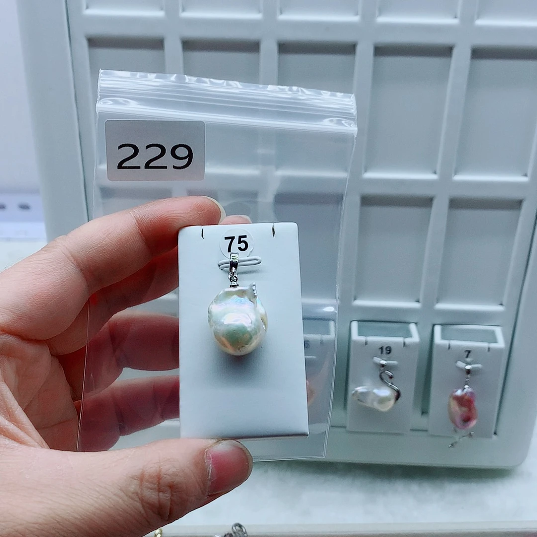 美***芽吊坠(不含链)淡水珍珠合金