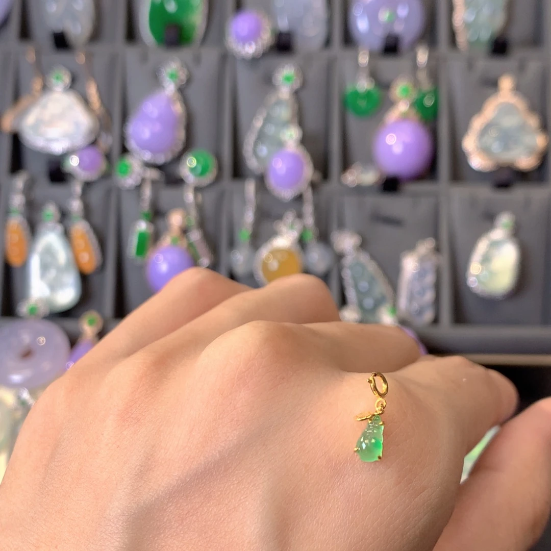 吊坠(不含链)18K金镶嵌翡翠