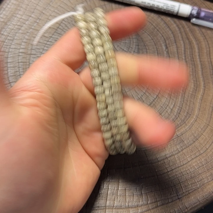 柏香籽/百香籽吊坠特踏踏特特