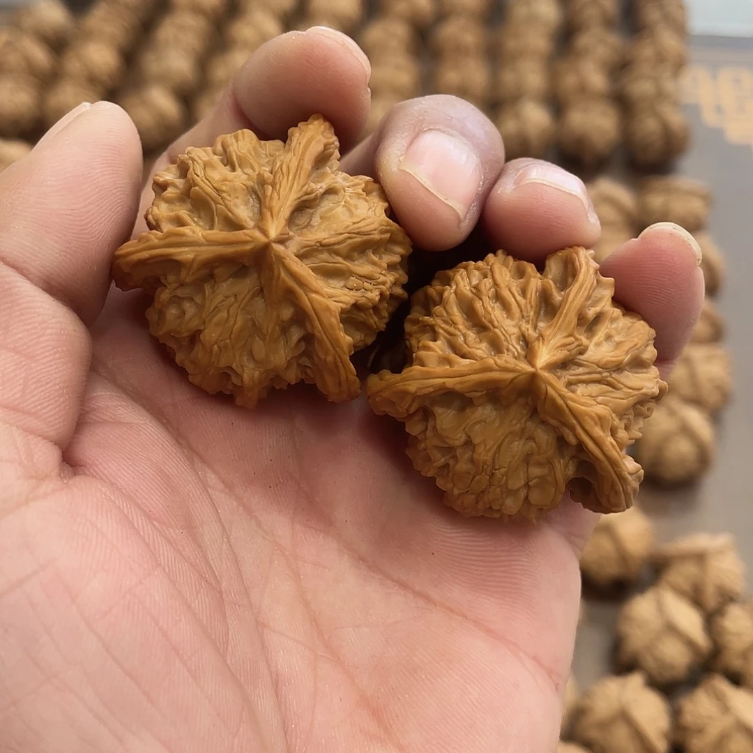 文玩核桃吊坠一图一物