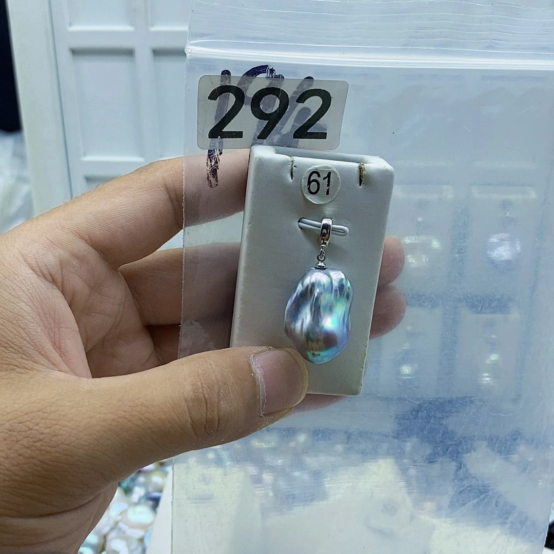 淡水珍珠合金颈饰