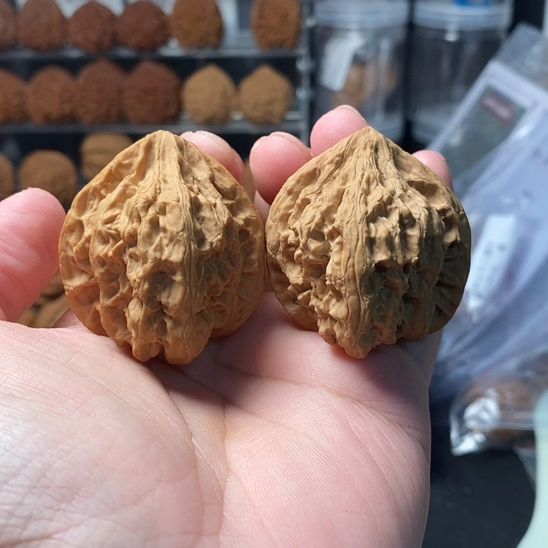 1文玩核桃燕山元宝41-451