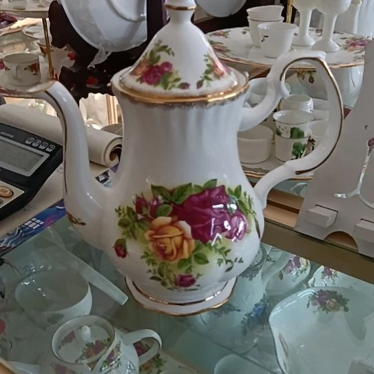 新疆西藏包邮骨质瓷玫瑰手工拍金1000毫升德式壶