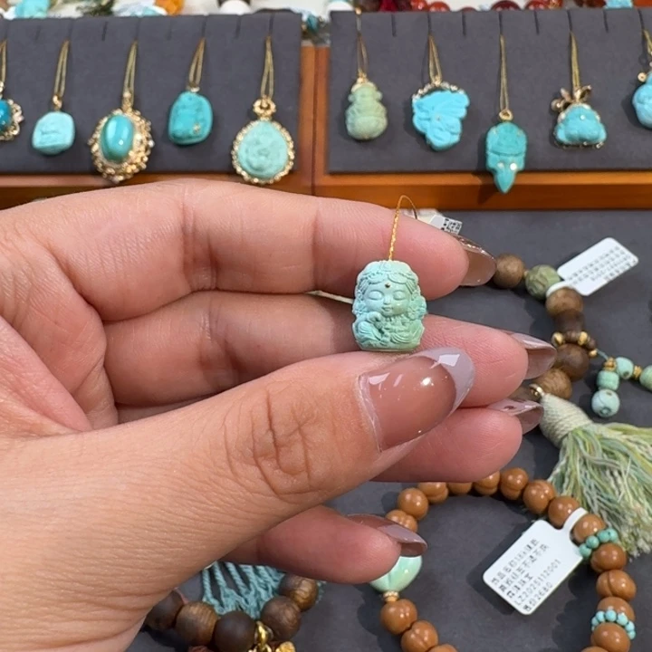 绿松石未镶嵌把件俏色度母娘娘配饰