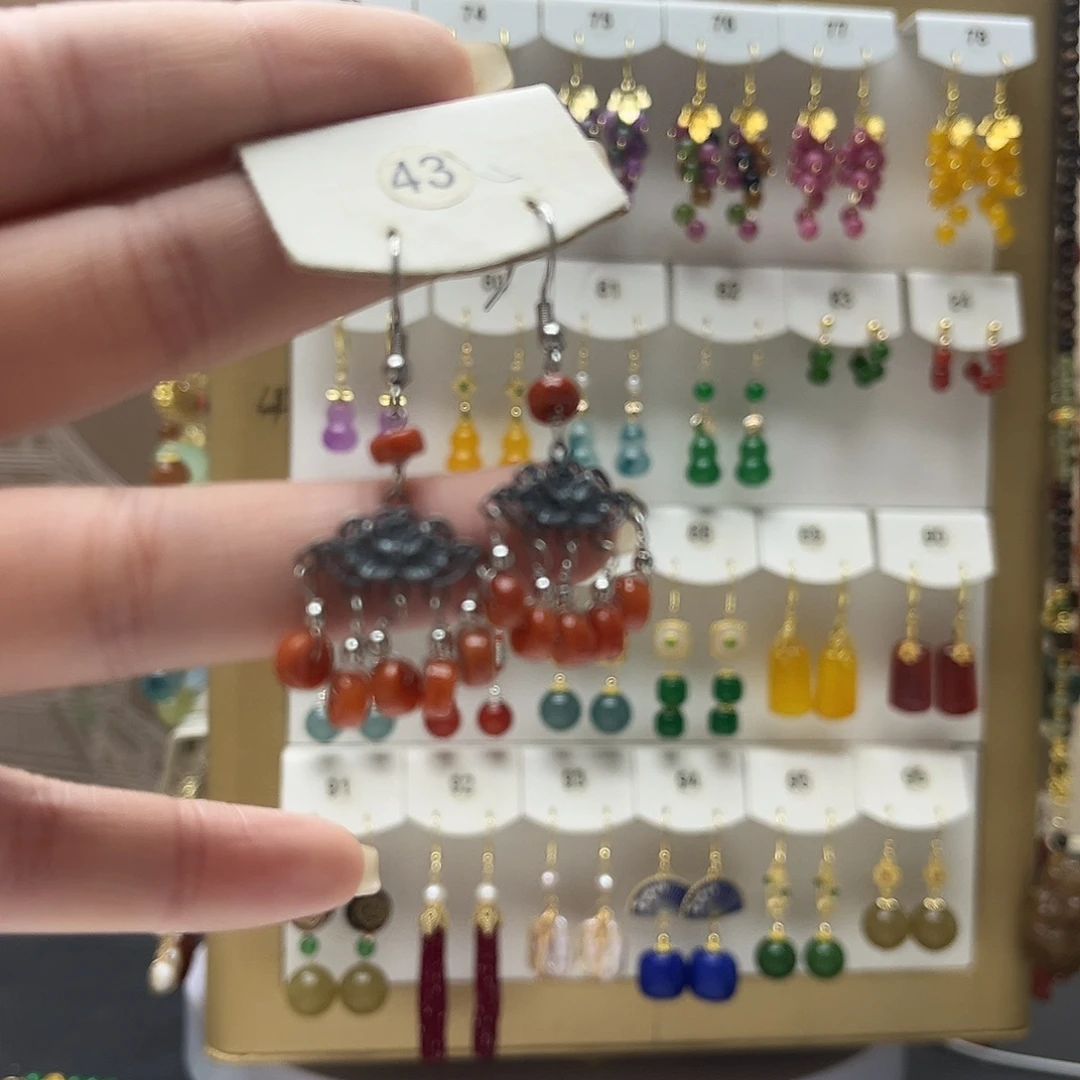 翡翠未镶嵌耳饰y66