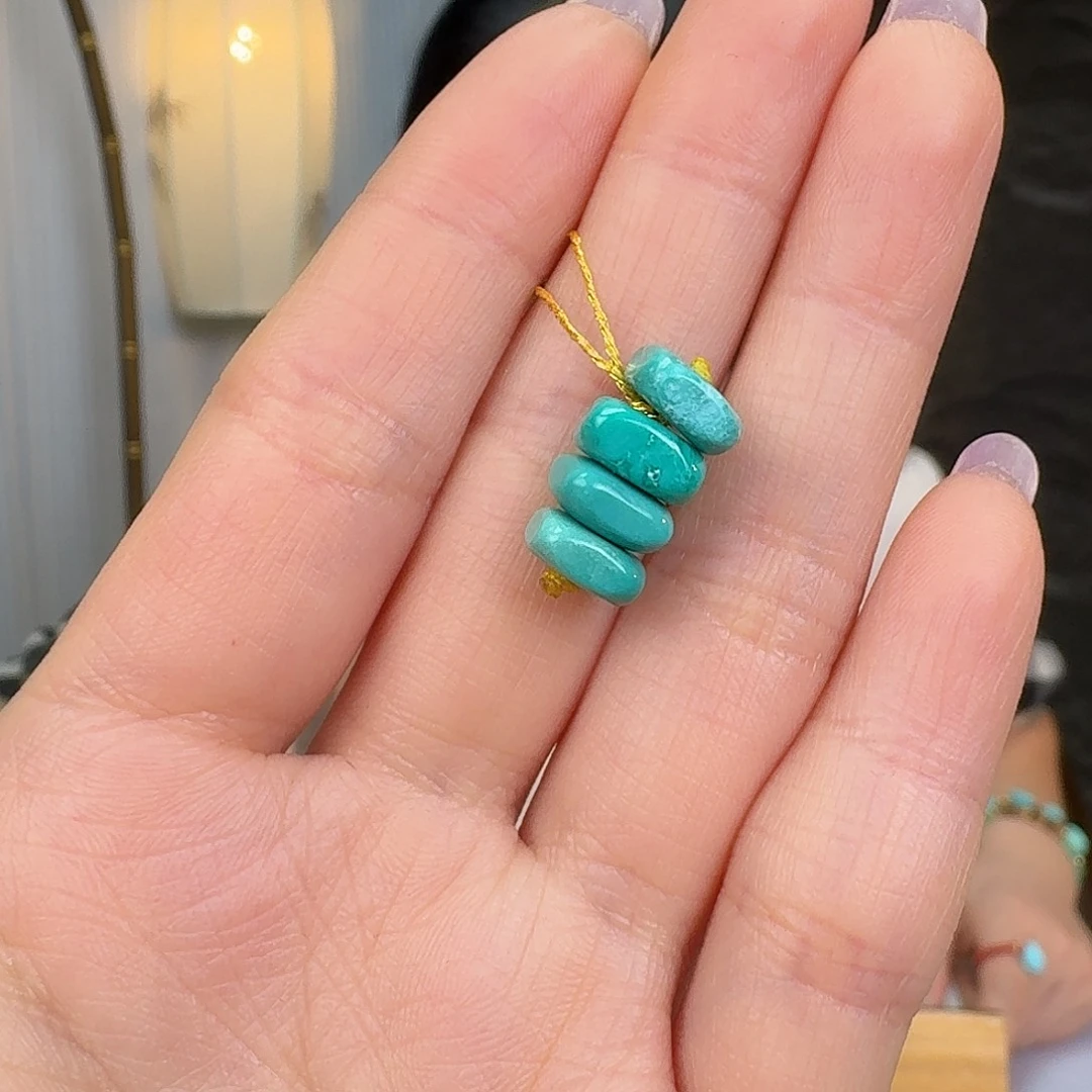 绿松石未镶嵌挂件